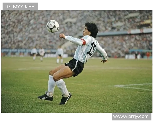 悼念近期去世的足球明星们他们的传奇与贡献永存于世