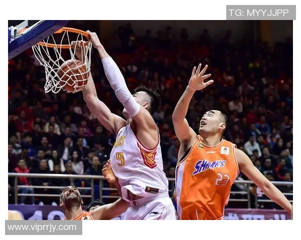 西安篮球队在邀请赛中以71分稳居积分榜首位展现强劲实力